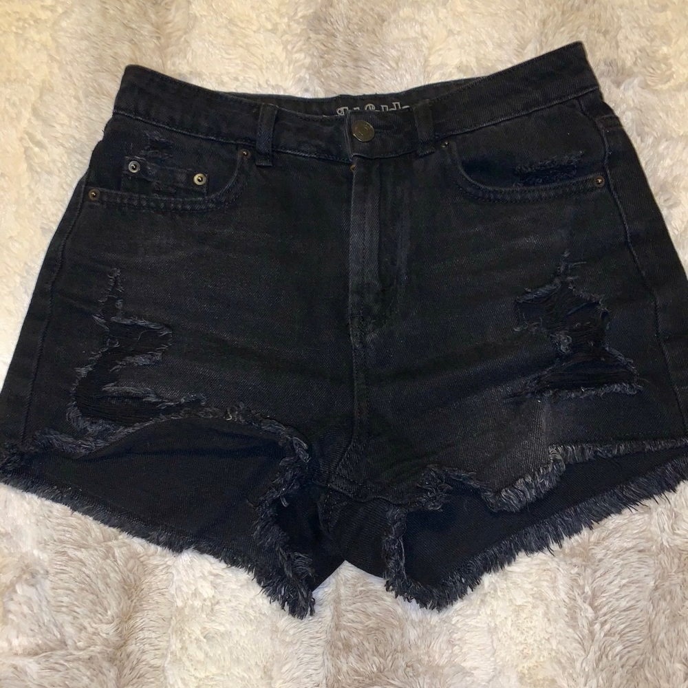 Women’s High Rise Distress Shorts
